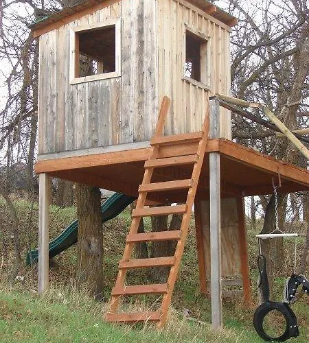 Diamond 7 Bar Guest Ranch Farm stay Alva